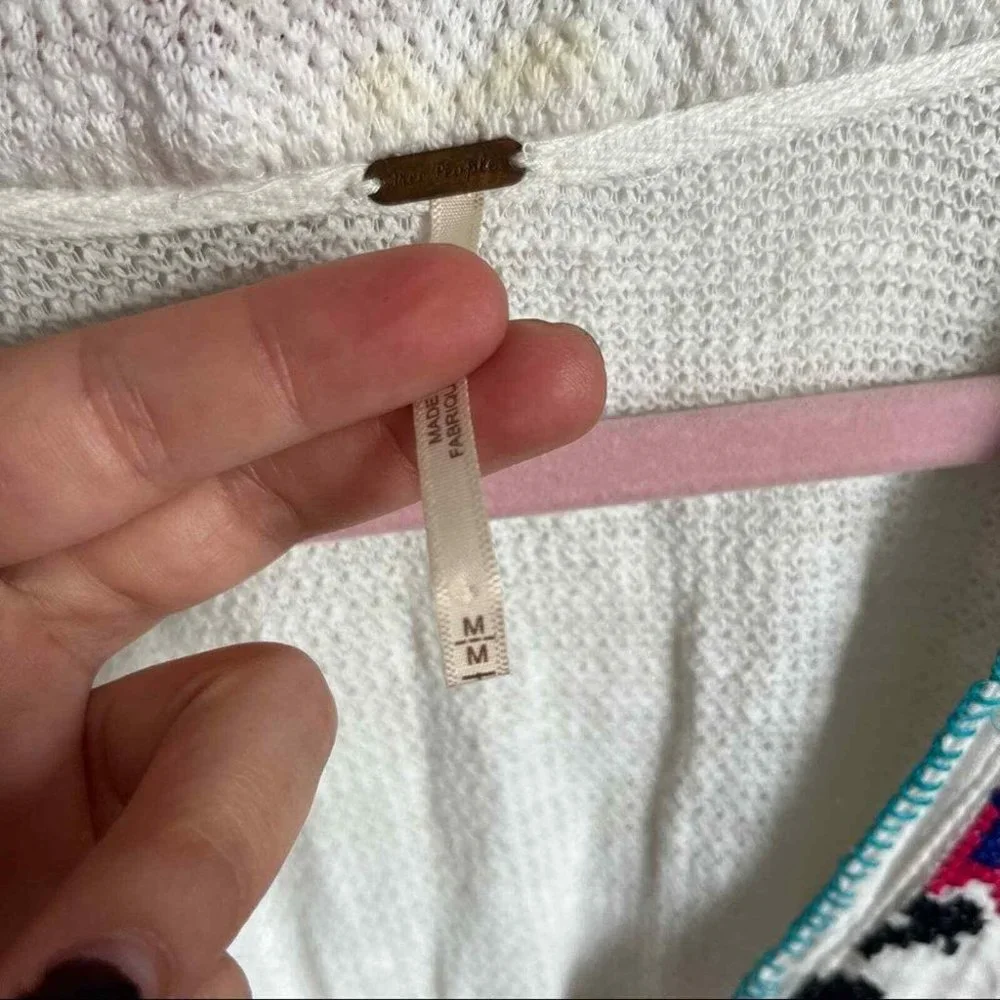 Rare Free People White Rose Red Embroidered Tunic Top - Picture 6 of 8